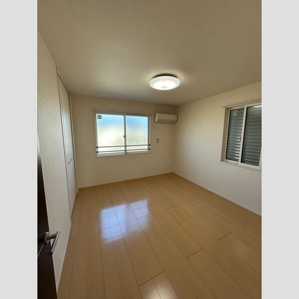 その他　北側洋室