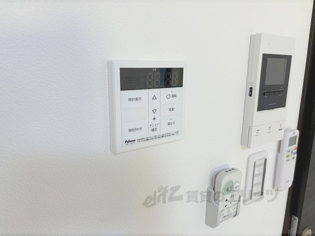 その他設備　給湯器リモコン