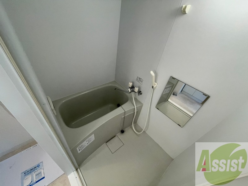 バス・シャワールーム　お風呂です。ゆっくりお風呂につかるのも体に良いですね～