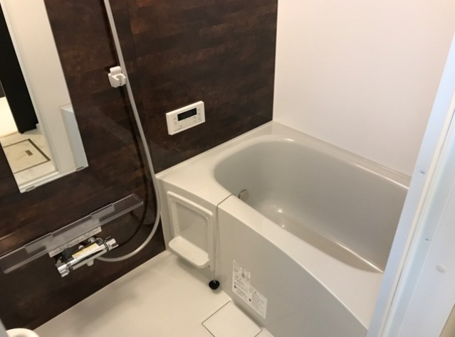 バス・シャワールーム　バス