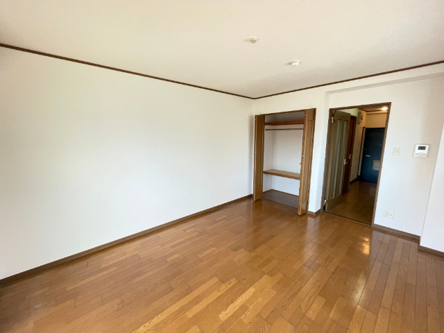 その他部屋・スペース　別角度からの洋間