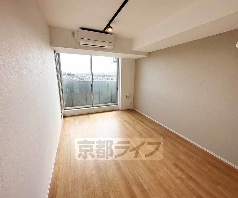 居室・リビング　広々とした室内