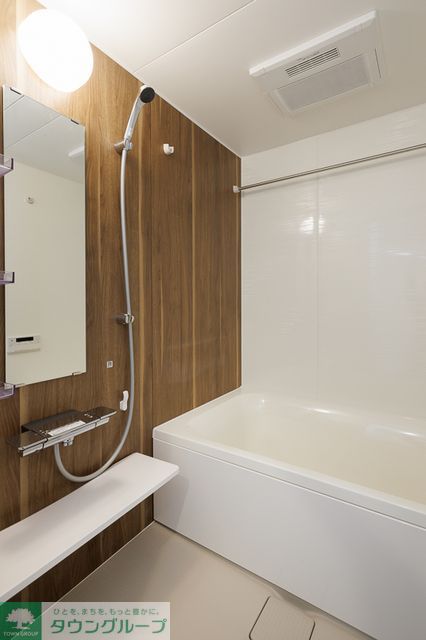 バス・シャワールーム　※写真は同タイプ住戸です。