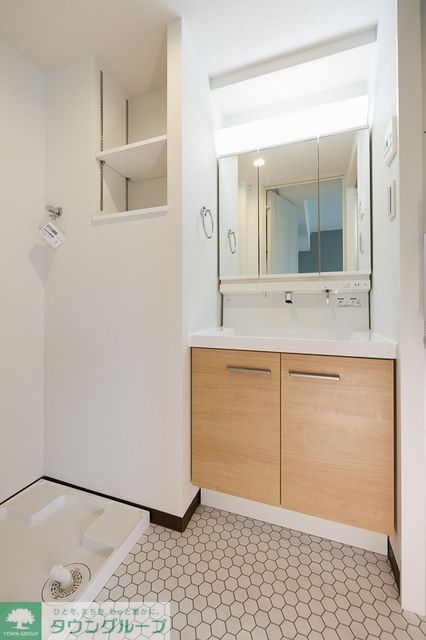 洗面設備　※写真は同タイプ住戸です。