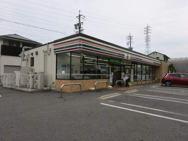 コンビニ　セブンイレブン岡崎明大寺町店（コンビニ）まで698m