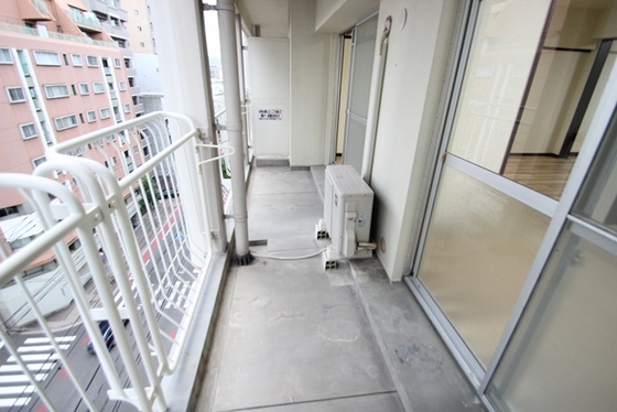 バルコニー　※別号室のお写真です。