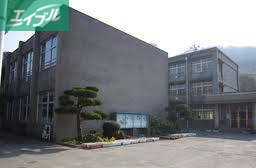 小学校　倉敷市立第三福田小学校（小学校）まで815m