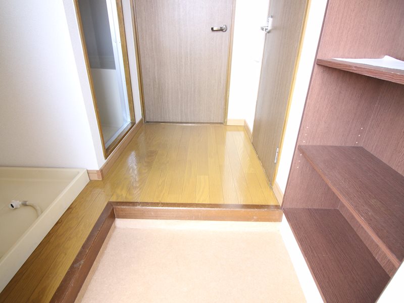 玄関　別号室イメージ