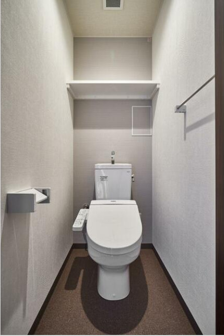 トイレ　落ち着いたトイレです