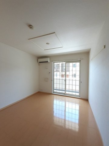 居室・リビング　ゆったり過ごせるリビングです