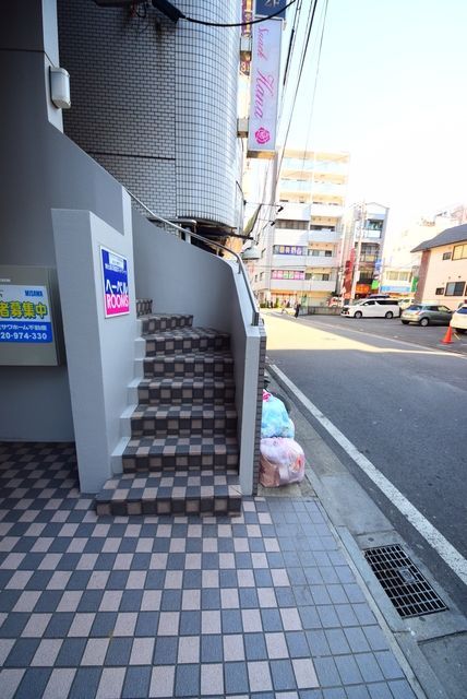 エントランス　★★湘南台駅からわずか徒歩3分ＲＣ造マンションです★★