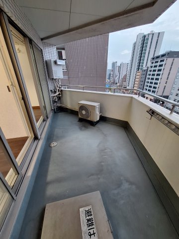 バルコニー　陽当たり良好なバルコニーです