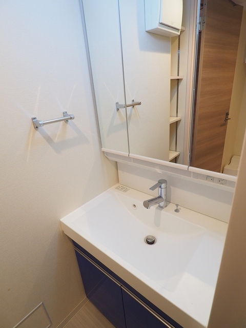 洗面設備　洗面化粧台