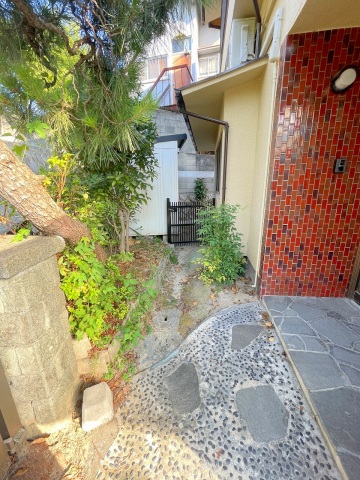 小学校　府中町立府中中央小学校（小学校）まで820m