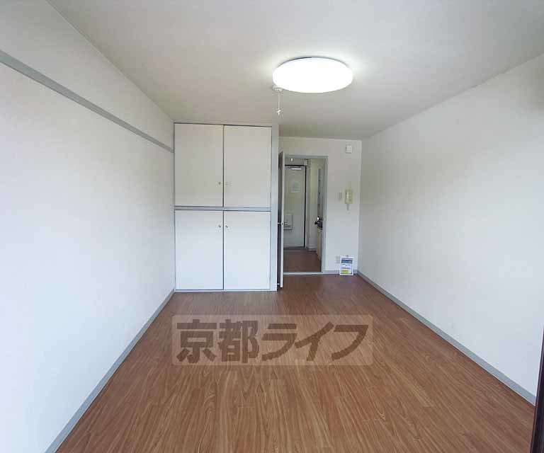 居室・リビング　広い明るいお部屋