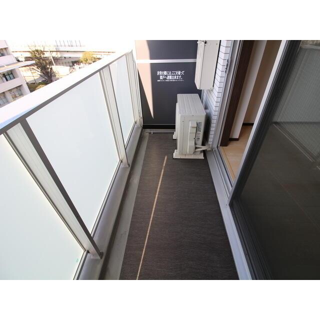 バルコニー　606?