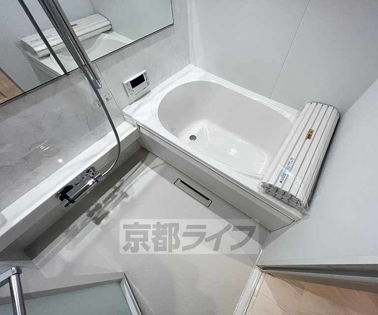 バス・シャワールーム　追い炊き機能付き