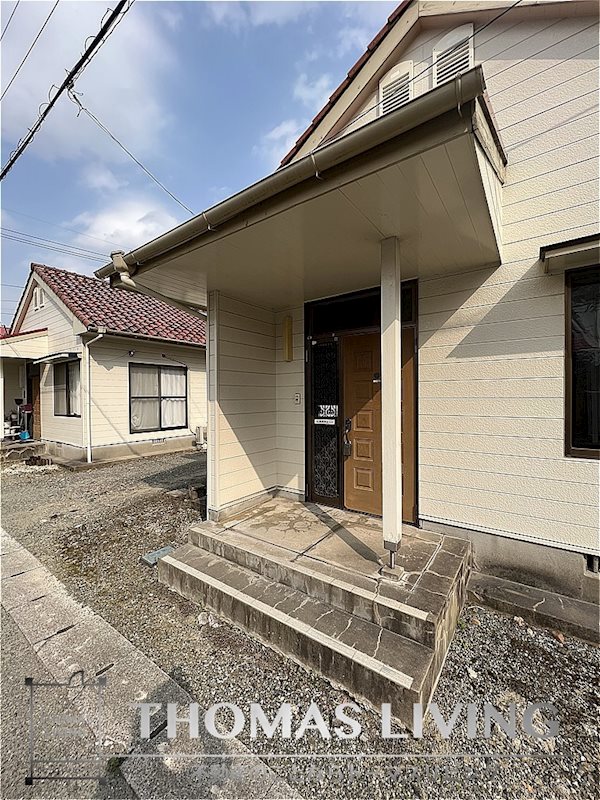 エントランス　広々としたエントランススペース御座いますよ。