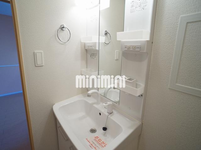 洗面設備　洗面台付きです
