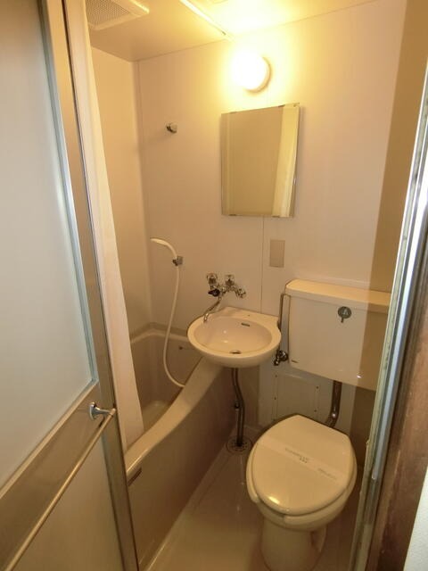 バス・シャワールーム