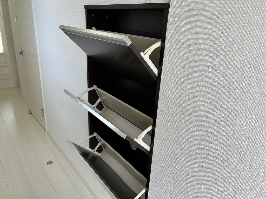 玄関　シューズボックス