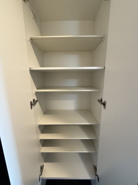 収納　同物件別号室のものです。