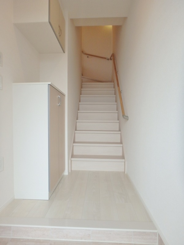 玄関　図面と現状に相違がある場合には現状を優先