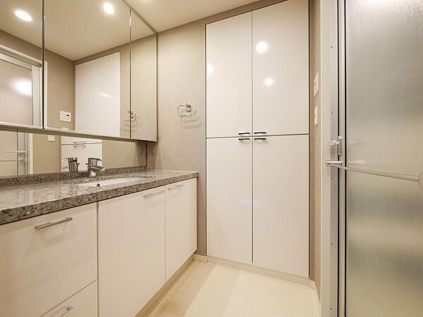 洗面設備　参考写真です