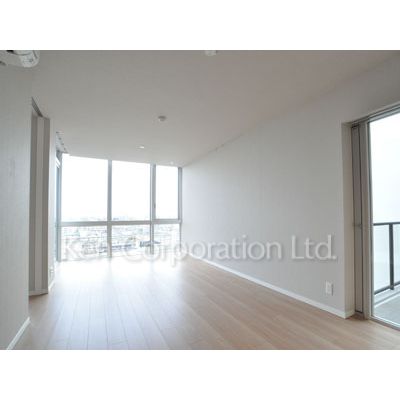 居室・リビング　同タイプ9階のお部屋を撮影。仕様が異なることがあります。