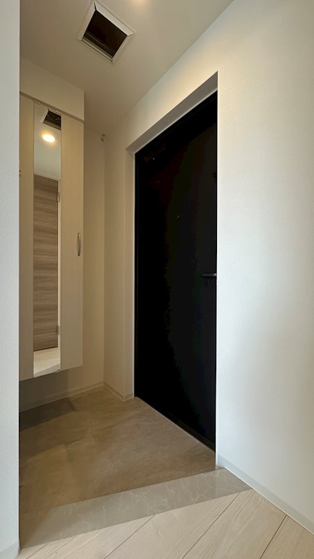 玄関　弊社は都内全域の物件が仲介手数料最大無料でご紹介可能です！