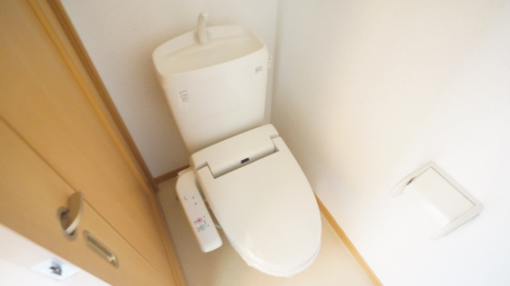 トイレ　シャワー付きトイレ