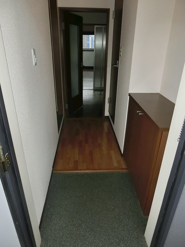 玄関　同物件別号室参考写真
