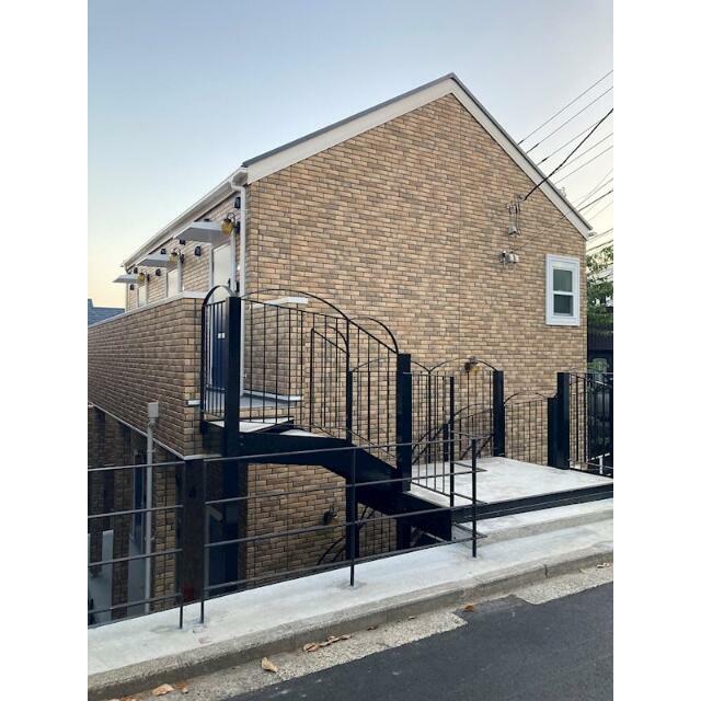 建物外観　レンガ調のおしゃれな外観♪