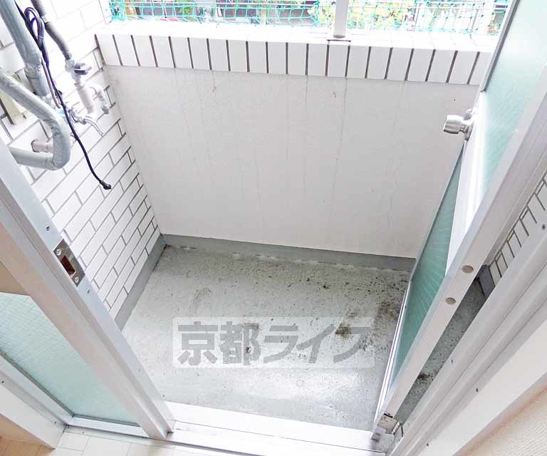 バルコニー　広々としたバルコニーです。