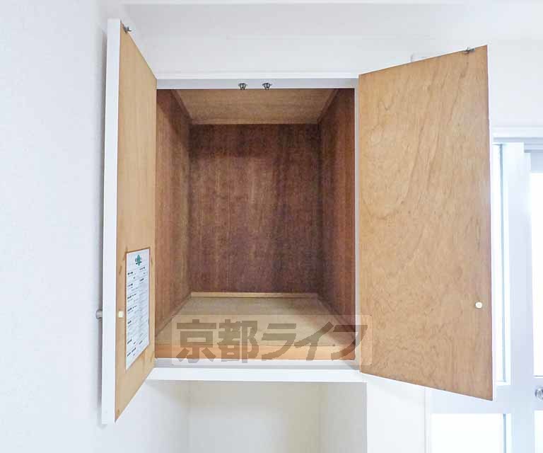 収納　広々とした収納です。