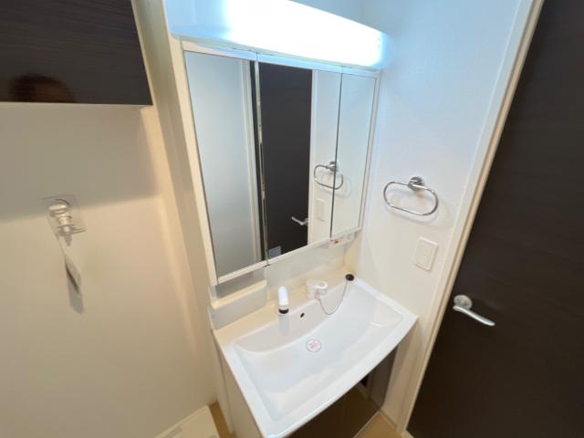 洗面設備　洗髪洗面化粧台