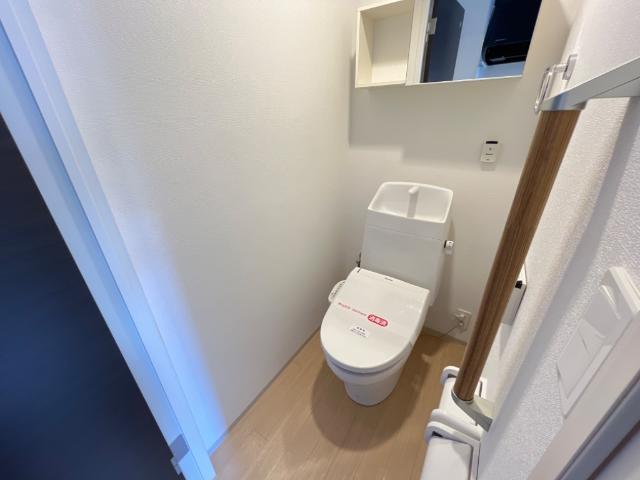 トイレ　シャワー付トイレ