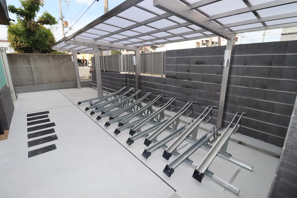 その他共有部分　駐輪場：画像は同社類似物件の写真