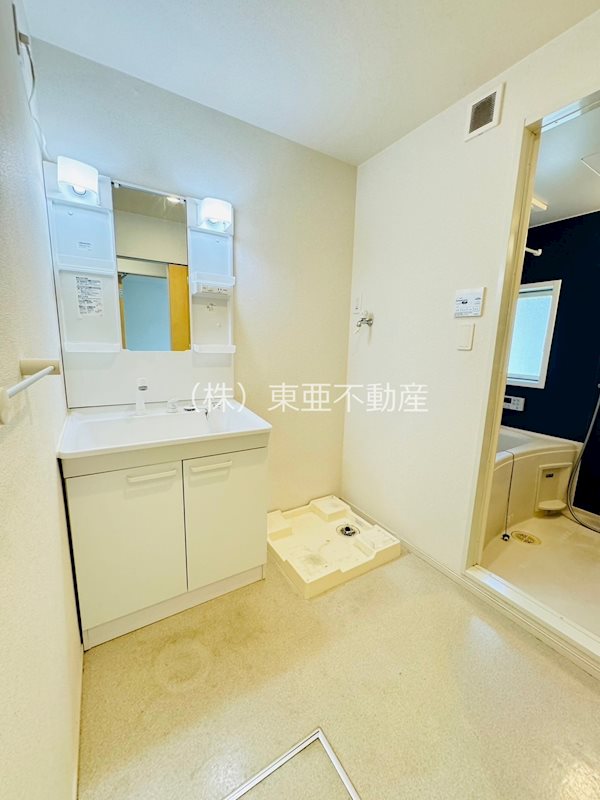 洗面設備　間取り反転※現状優先