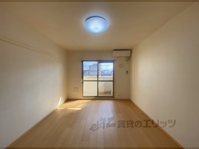 居室・リビング　居室