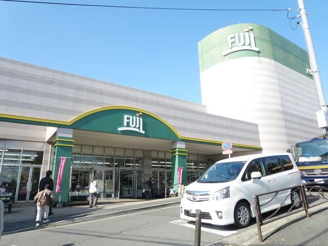 スーパー　Fuji上野川店（スーパー）まで800m