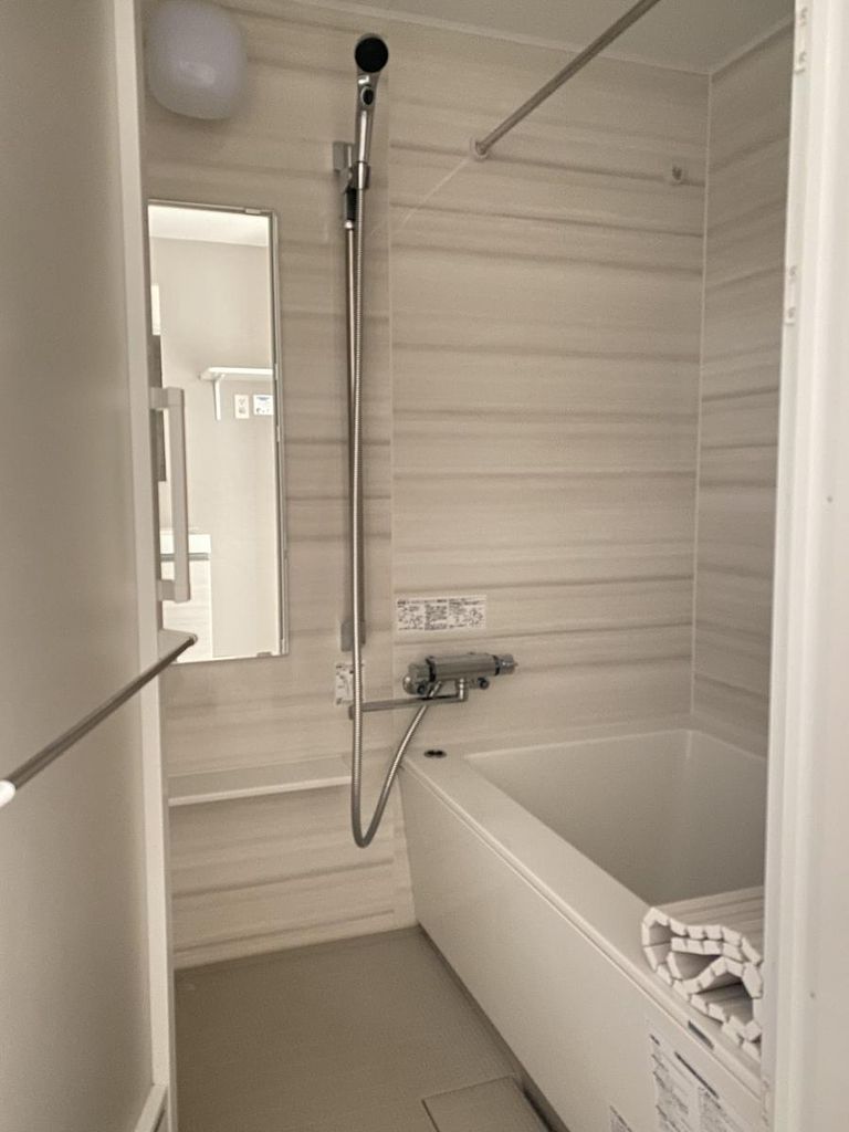 バス・シャワールーム　お問合せは(株)タウンハウジングレジデンス事業部までお問合…