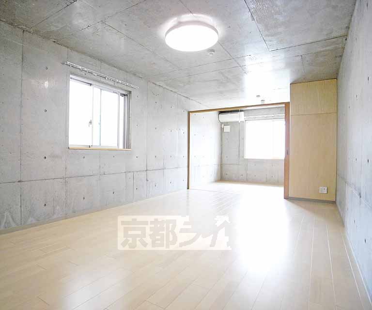 居室・リビング　室内です