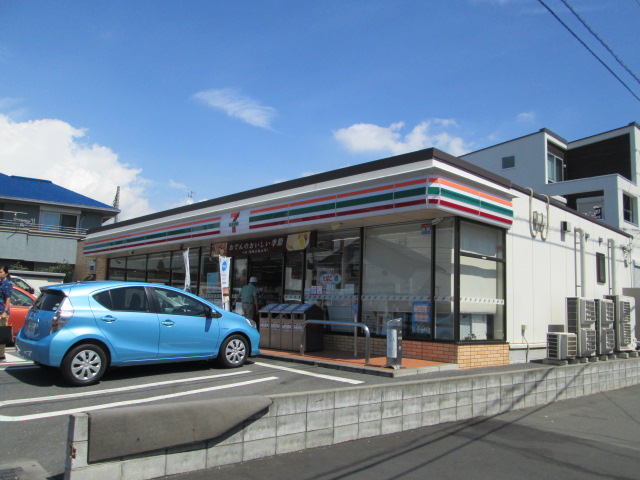 コンビニ　セブンイレブン 茅ヶ崎浜竹4丁目店（コンビニ）まで214m