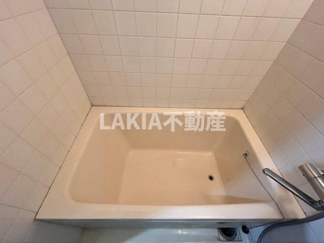 バス・シャワールーム　※別部屋の写真となります。間取り図参照