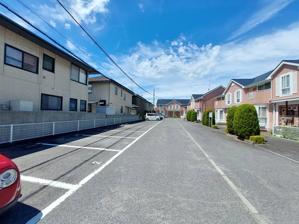 駐車場　駐車場