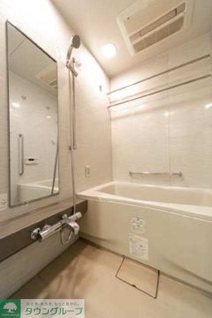 バス・シャワールーム　※写真は同タイプ住戸です。