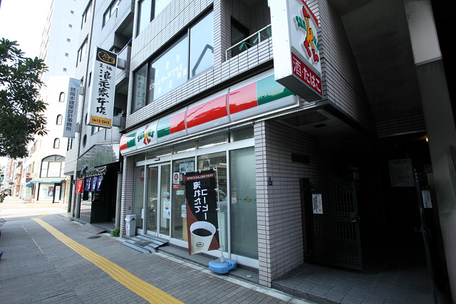 コンビニ　サンクス 両国亀沢店（コンビニ）まで862m
