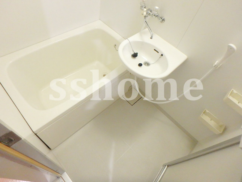 バス・シャワールーム　きれいなバスルーム♪