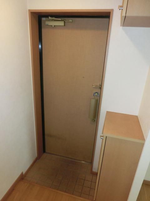 玄関　シューズボックス完備